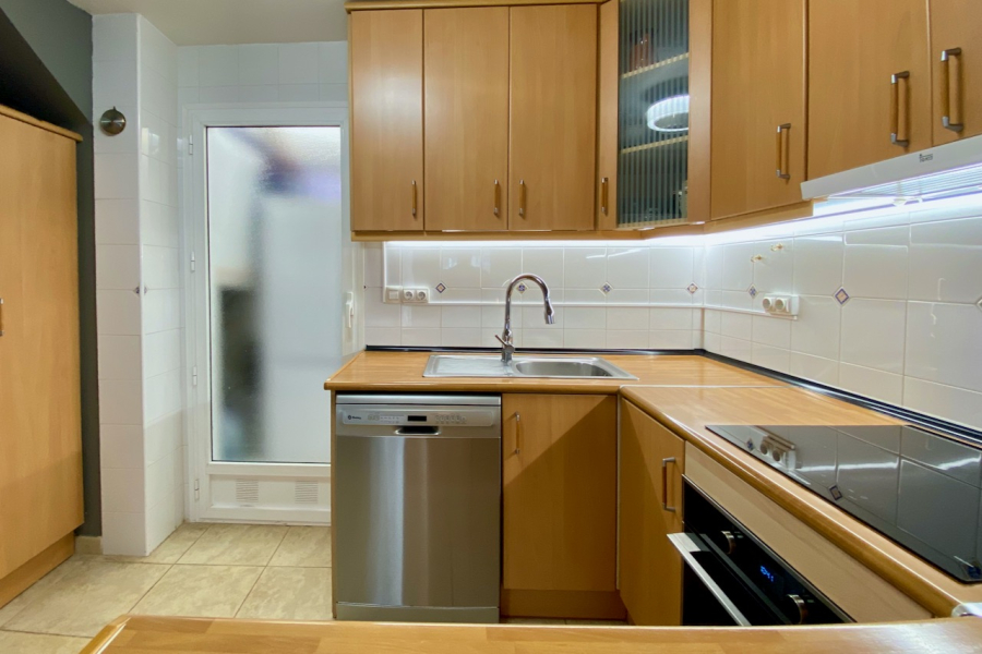 Resale - Duplex / Adosado - Torrevieja  - Aguas Nuevas