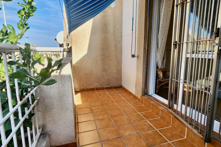 Resale - Duplex / Adosado - Torrevieja  - Aguas Nuevas