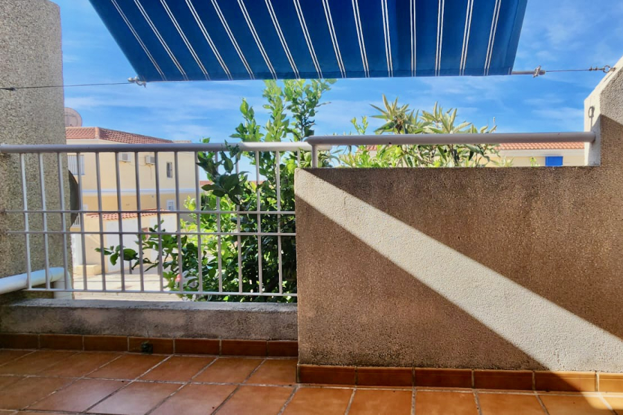 Resale - Duplex / Adosado - Torrevieja  - Aguas Nuevas