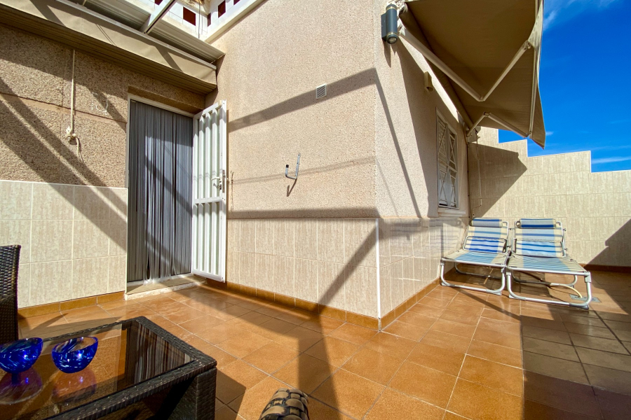 Resale - Duplex / Adosado - Torrevieja  - Aguas Nuevas