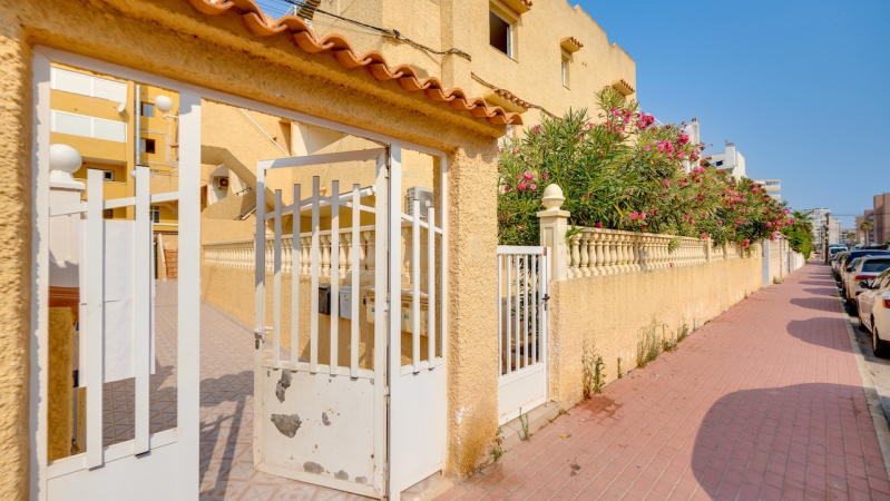 Apartamento/Bungalow - Resale - Torrevieja  - La Mata