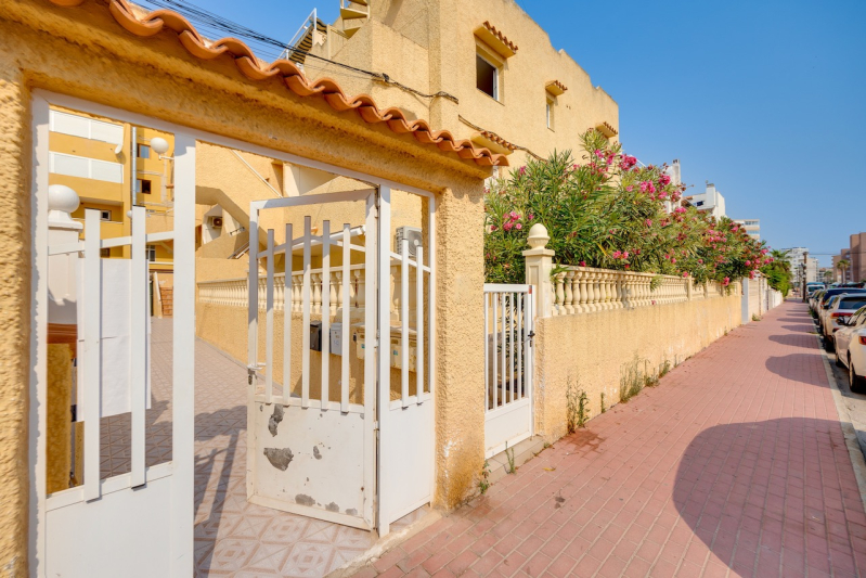 Apartamento/Bungalow - Resale - Torrevieja  - La Mata