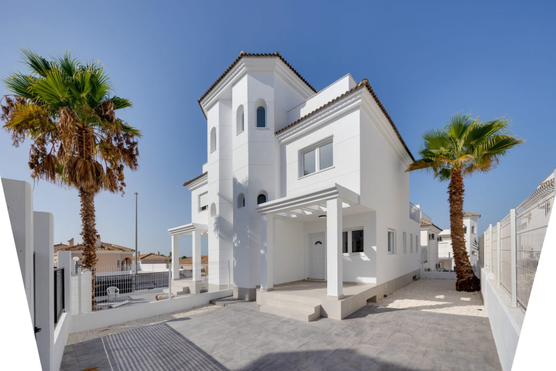 Villa / Semi-adosado - Resale - La Marina - La Marina