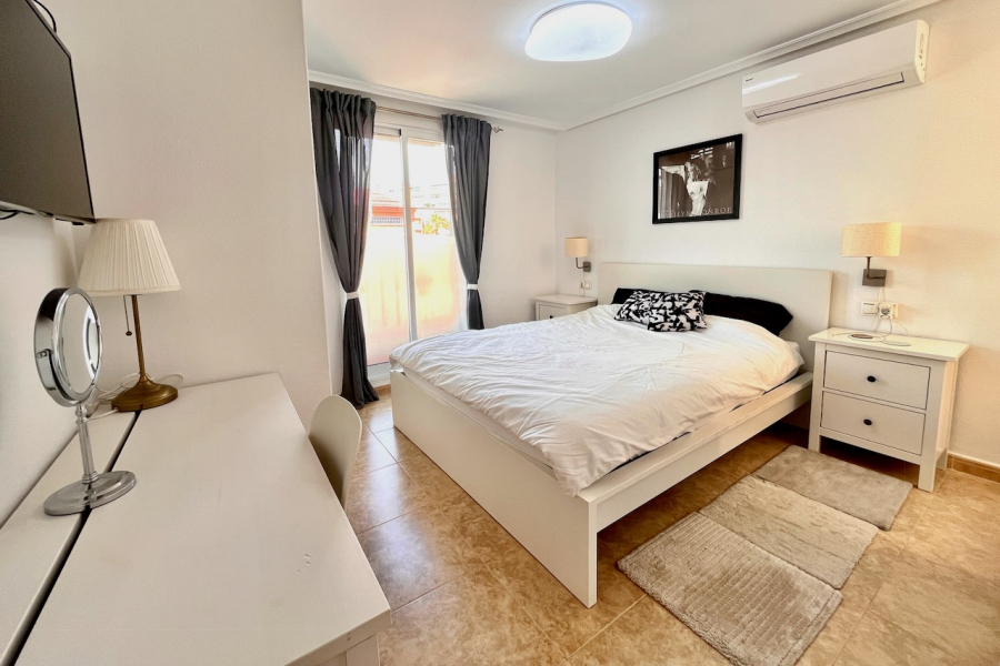 Resale - Townhouse / Duplex - Torrevieja  - La Mata