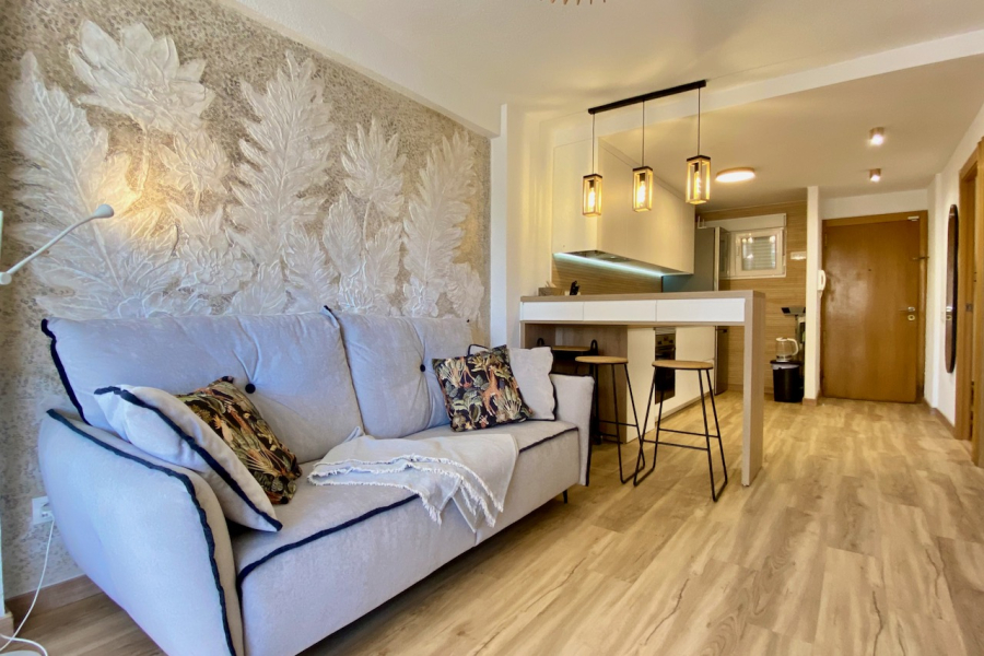 Resale - Apartamento/Bungalow - Torrevieja  - La Mata