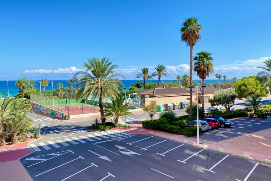 Resale - Apartamento/Bungalow - Torrevieja  - La Mata