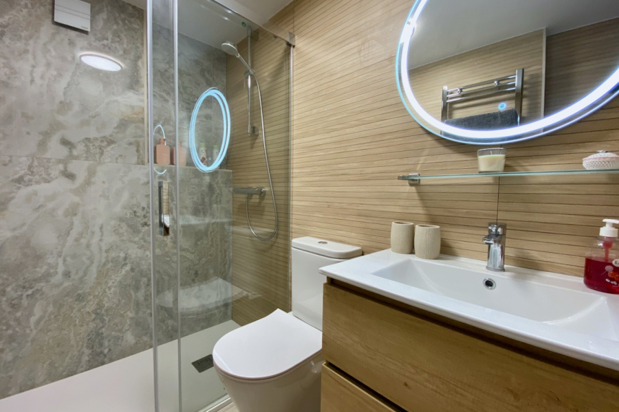 Resale - Apartamento/Bungalow - Torrevieja  - La Mata