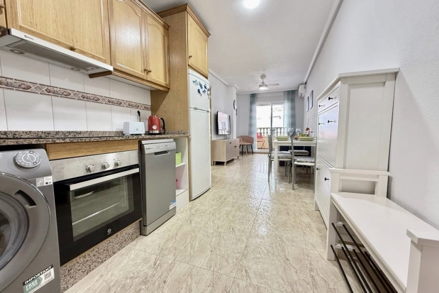 Resale - Apartamento/Bungalow - Torrevieja  - La Mata