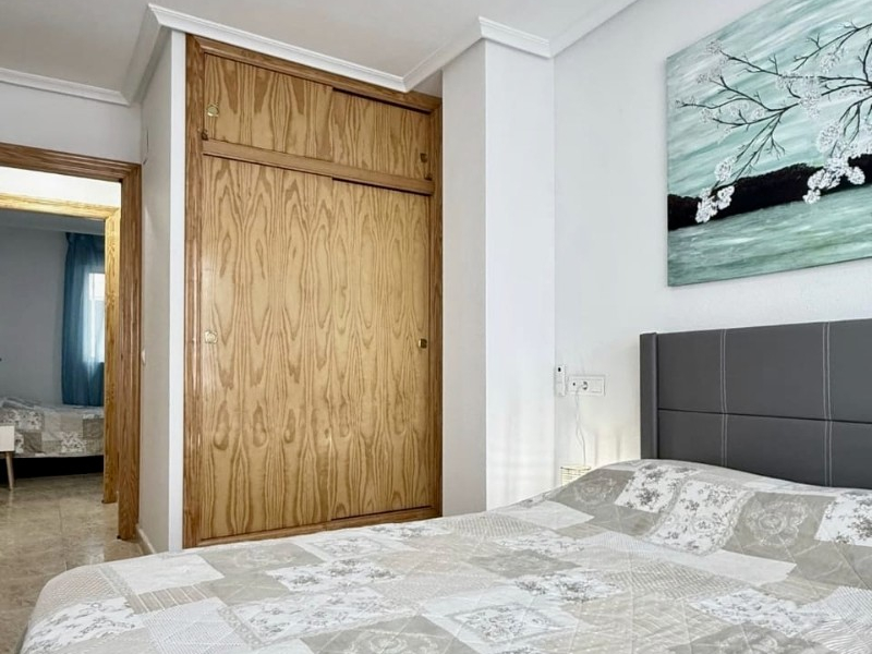 Resale - Apartamento/Bungalow - Torrevieja  - La Mata