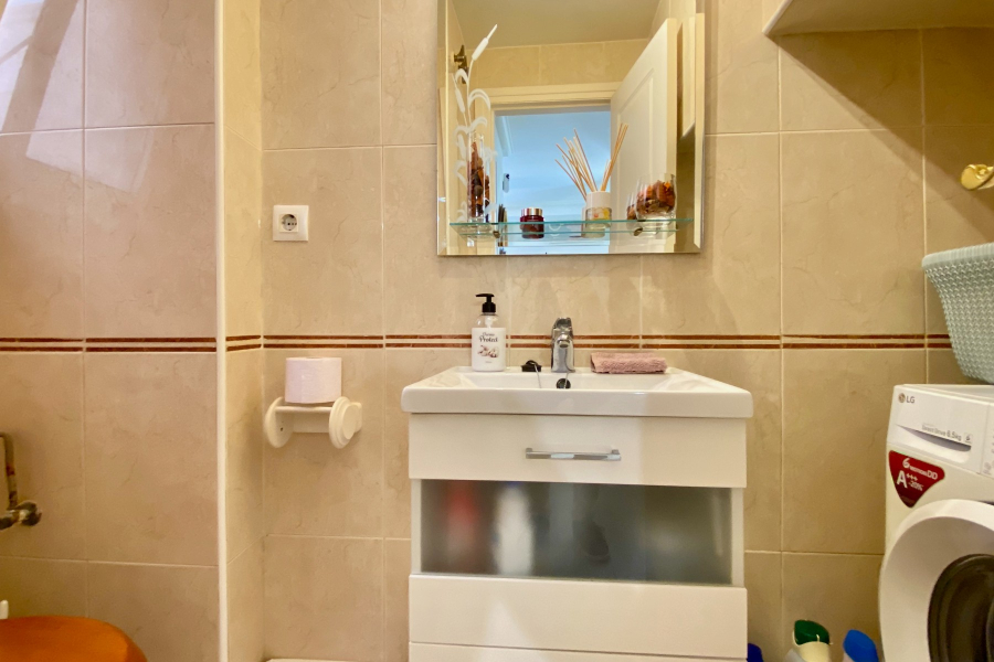 Resale - Duplex / Adosado - Torrevieja  - Aguas Nuevas