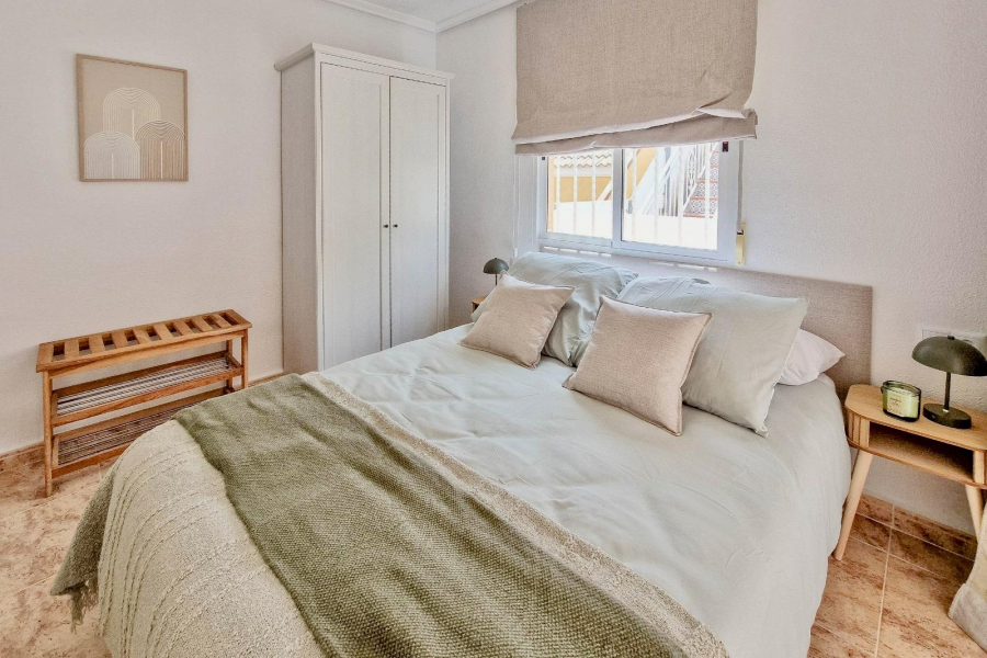 Resale - Duplex / Adosado - Torrevieja  - La Rosaleda - Los Frutales