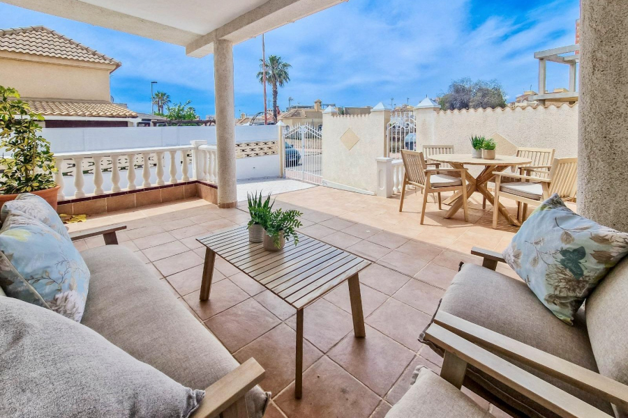 Resale - Duplex / Adosado - Torrevieja  - La Rosaleda - Los Frutales