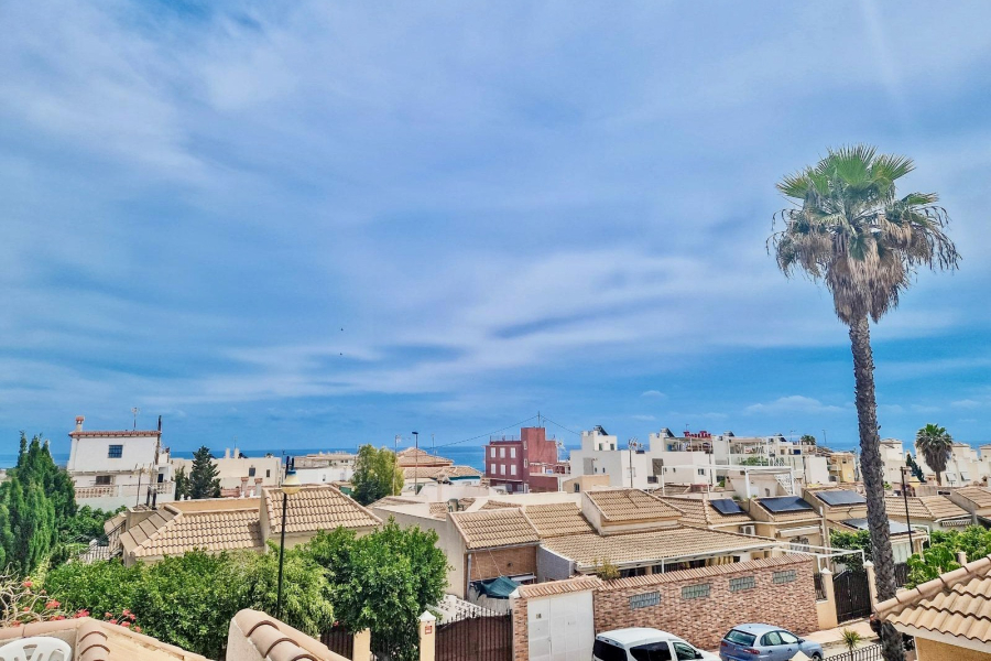 Resale - Duplex / Adosado - Torrevieja  - La Rosaleda - Los Frutales