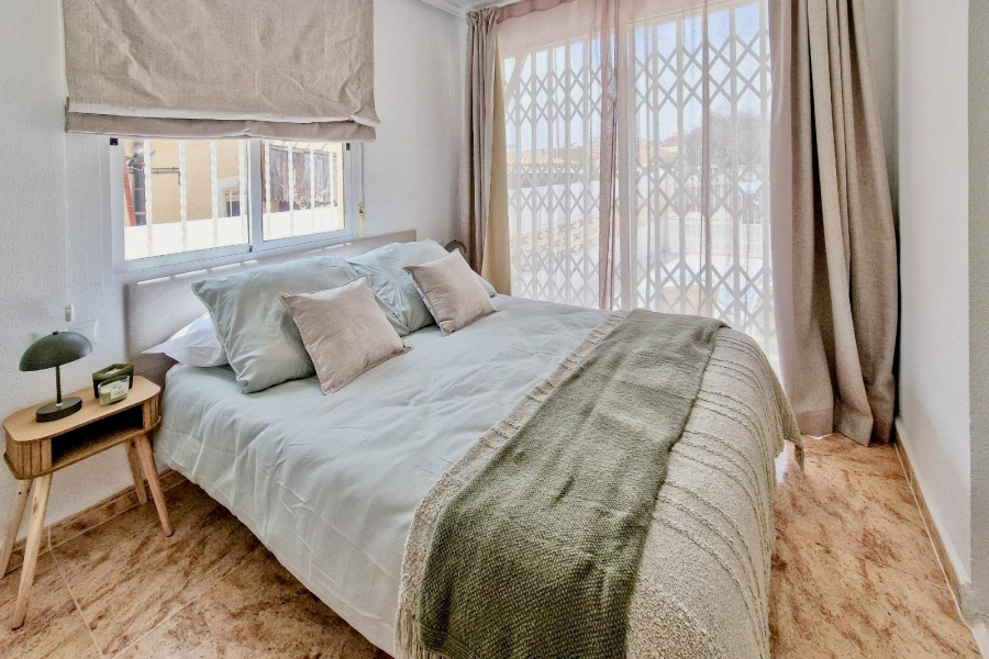 Resale - Duplex / Adosado - Torrevieja  - La Rosaleda - Los Frutales