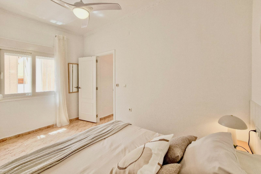 Resale - Duplex / Adosado - Torrevieja  - La Rosaleda - Los Frutales