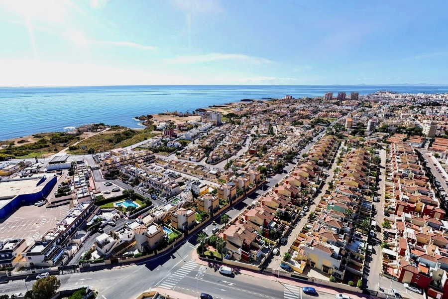 Resale - Duplex / Adosado - Torrevieja  - La Rosaleda - Los Frutales