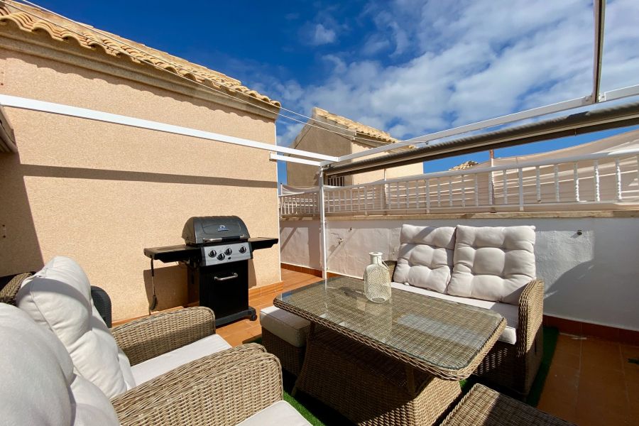 Resale - Duplex / Adosado - Torrevieja  - La Mata