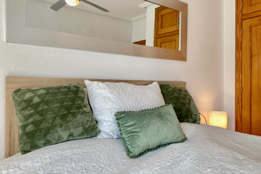 Resale - Duplex / Adosado - Torrevieja  - La Mata