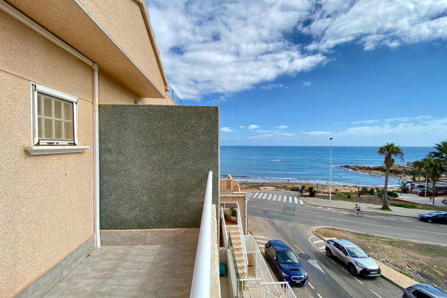 Resale - Duplex / Adosado - Torrevieja  - La Mata