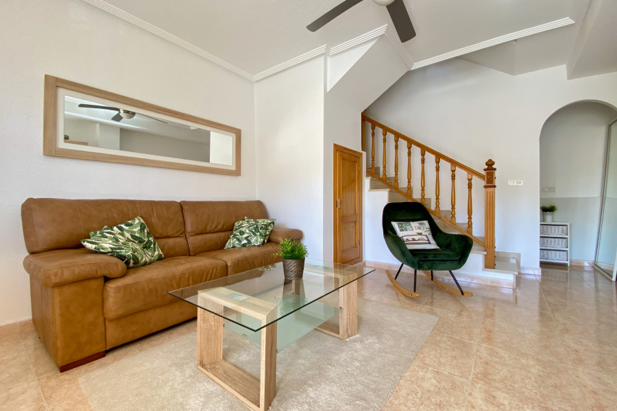 Resale - Duplex / Adosado - Torrevieja  - La Mata