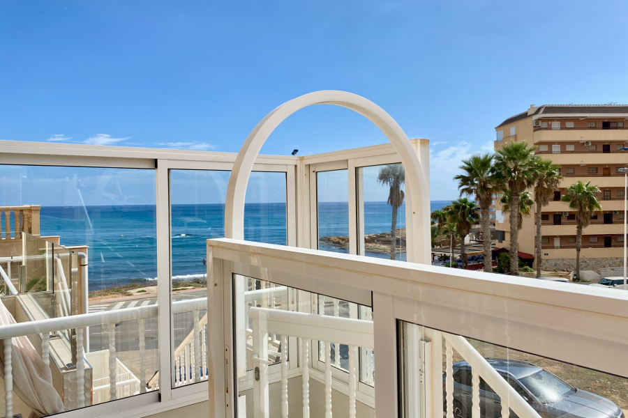 Resale - Duplex / Adosado - Torrevieja  - La Mata