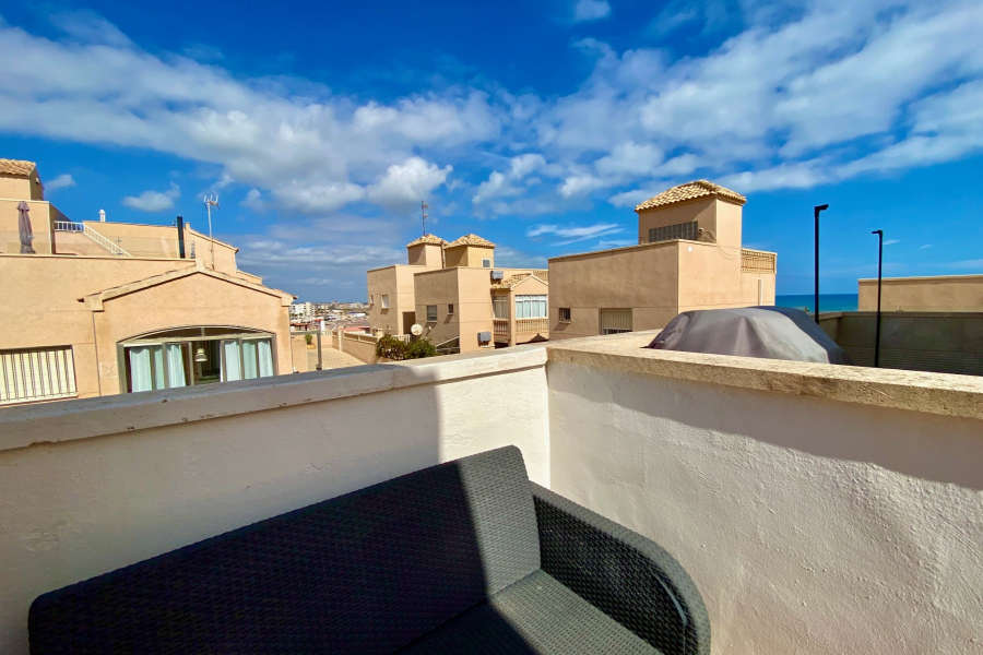 Resale - Duplex / Adosado - Torrevieja  - La Mata