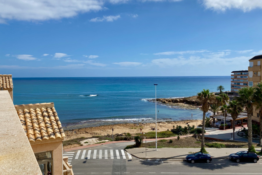 Resale - Duplex / Adosado - Torrevieja  - La Mata
