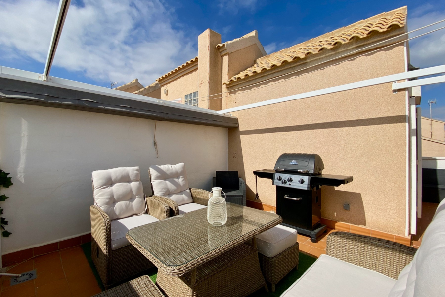 Resale - Duplex / Adosado - Torrevieja  - La Mata