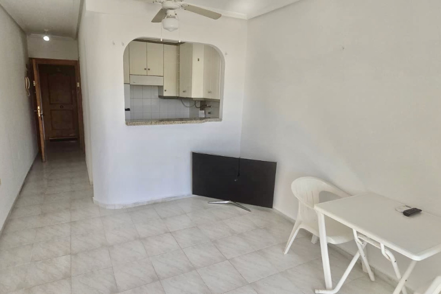 Resale - Apartamento/Bungalow - Torrevieja  - La Mata