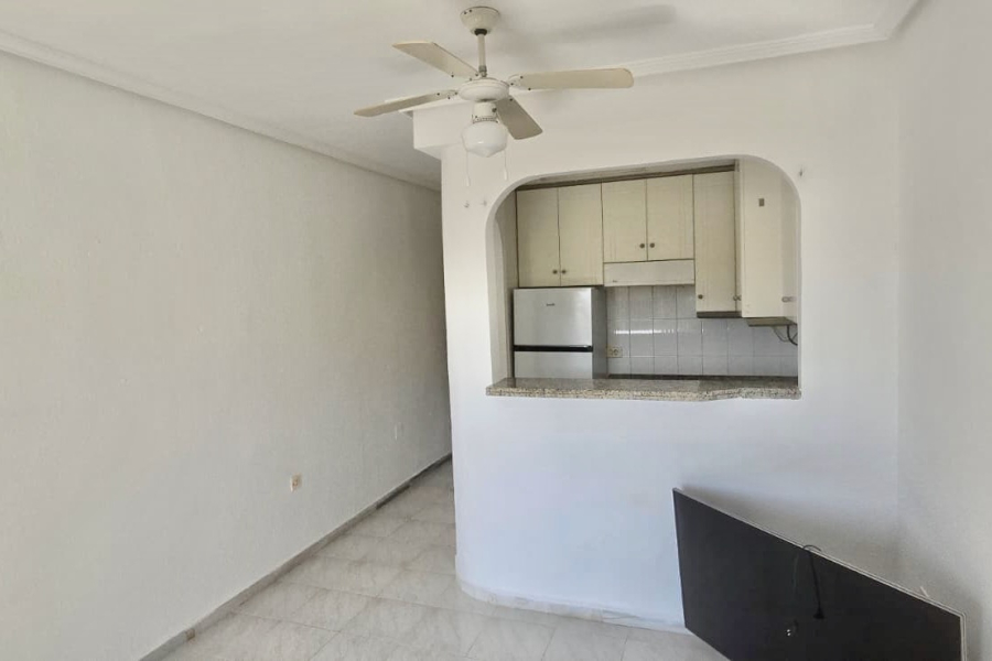 Resale - Apartamento/Bungalow - Torrevieja  - La Mata