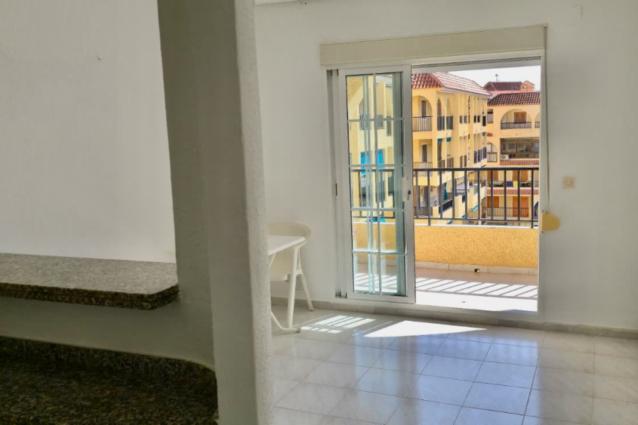 Resale - Apartamento/Bungalow - Torrevieja  - La Mata