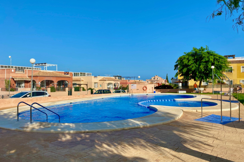 Apartamento/Bungalow - Resale - Los Montesinos - La Herrada