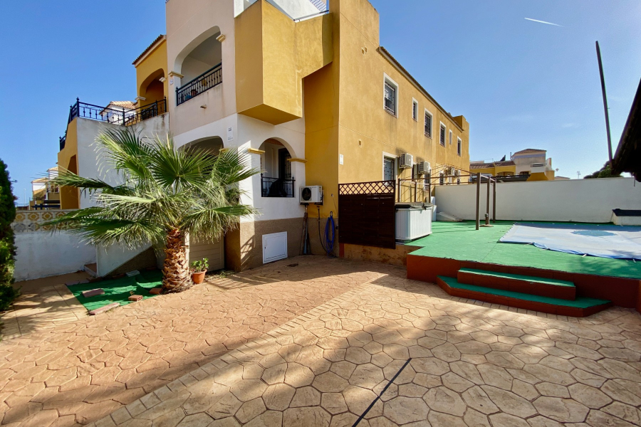 Resale - Apartamento/Bungalow - Los Montesinos - La Herrada