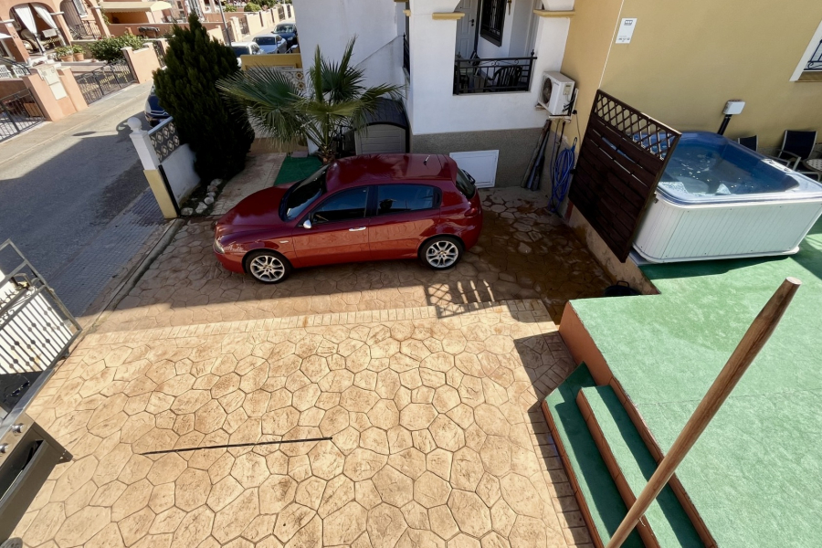 Resale - Apartamento/Bungalow - Los Montesinos - La Herrada