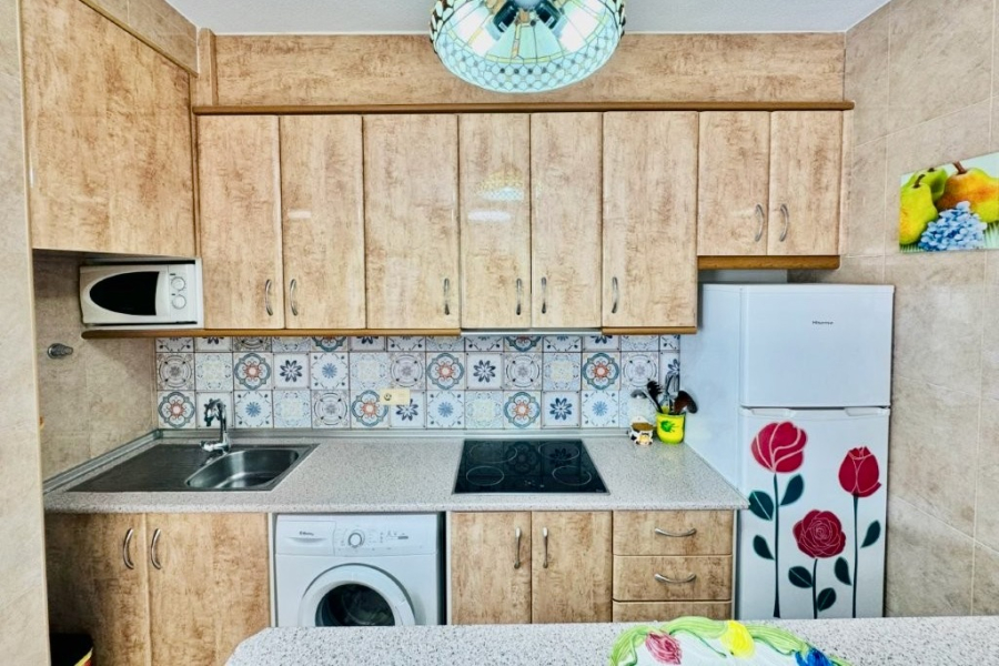 Resale - Apartamento/Bungalow - Torrevieja  - La Mata