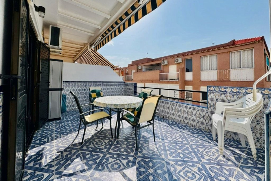 Resale - Apartamento/Bungalow - Torrevieja  - La Mata