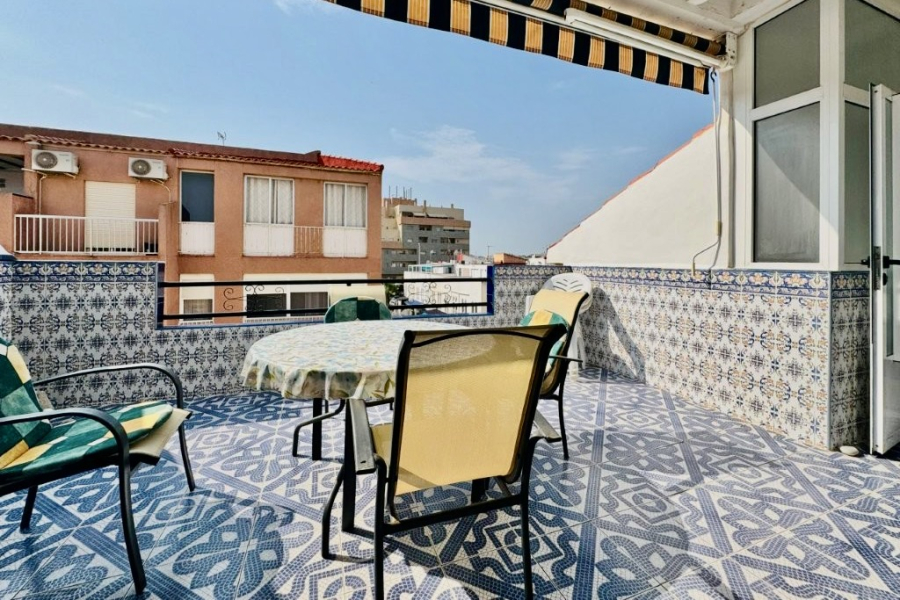 Resale - Apartamento/Bungalow - Torrevieja  - La Mata