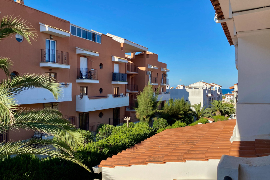 Resale - Duplex / Adosado - Torrevieja  - Torreblanca