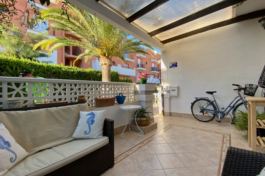Resale - Duplex / Adosado - Torrevieja  - Torreblanca