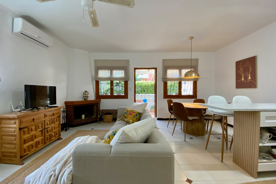 Resale - Duplex / Adosado - Torrevieja  - Torreblanca