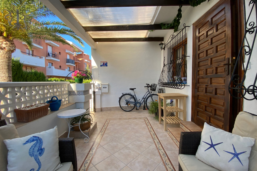 Resale - Duplex / Adosado - Torrevieja  - Torreblanca