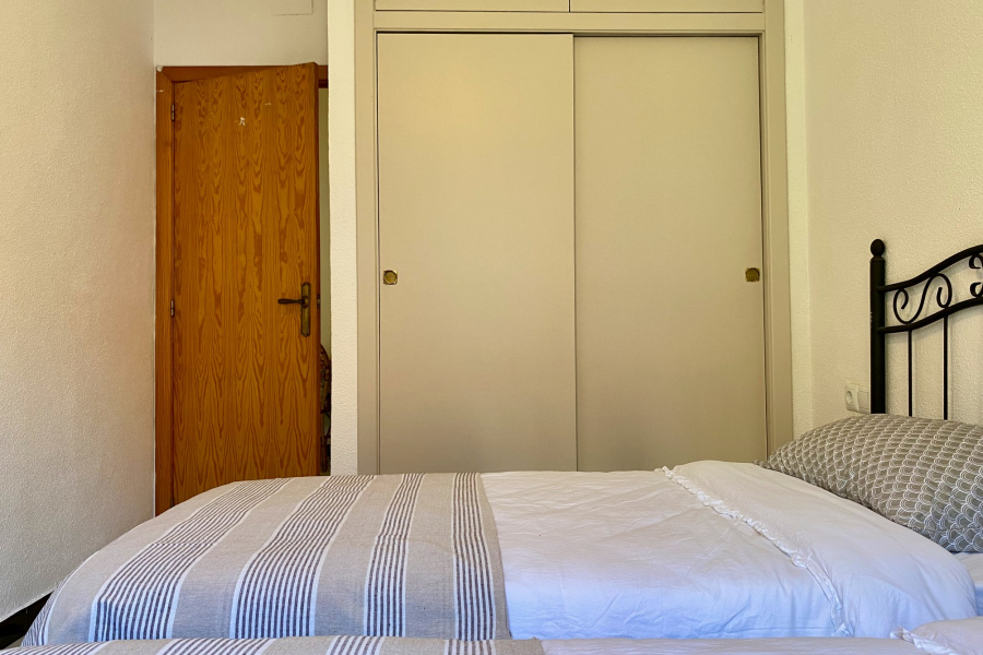 Resale - Duplex / Adosado - Torrevieja  - Torreblanca