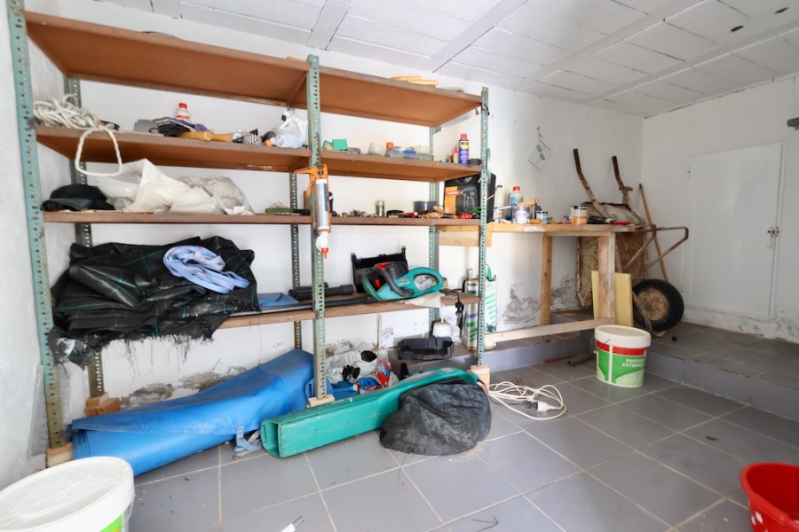 Resale - Villa / Semi-adosado - Torrevieja  - Los Balcones