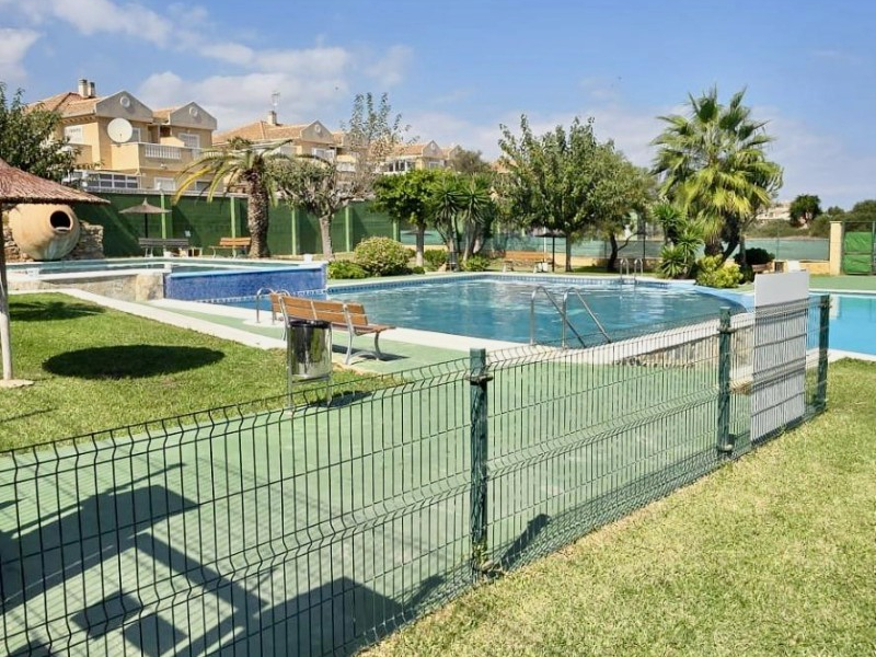 Resale - Apartamento/Bungalow - Torrevieja  - Aguas Nuevas