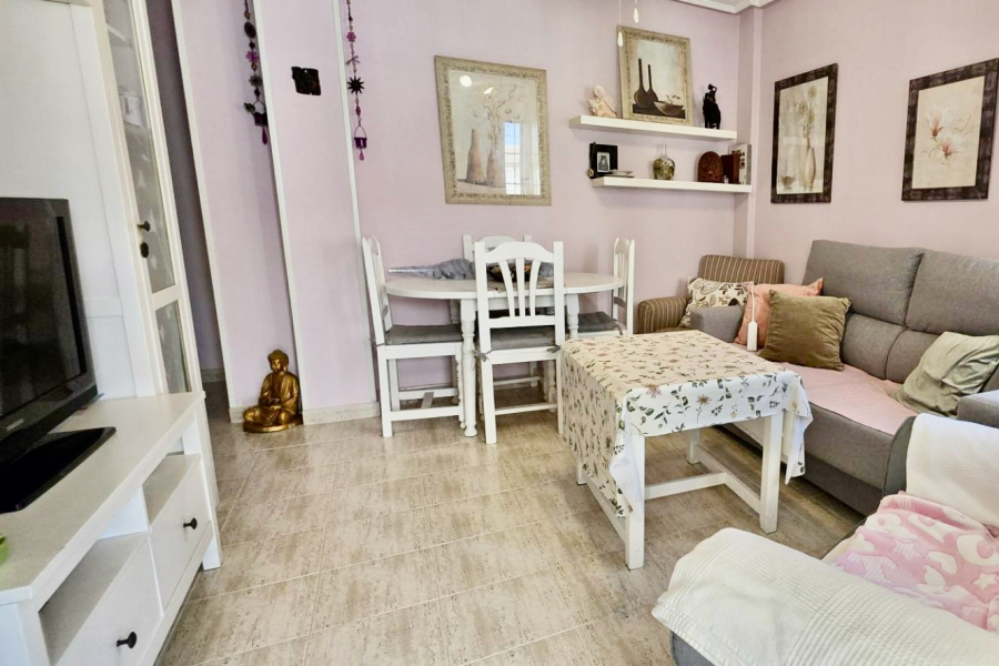 Resale - Apartamento/Bungalow - Torrevieja  - Aguas Nuevas