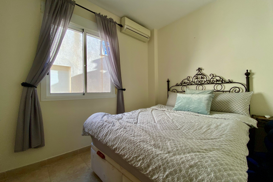 Resale - Apartamento/Bungalow - Torrevieja  - Aguas Nuevas