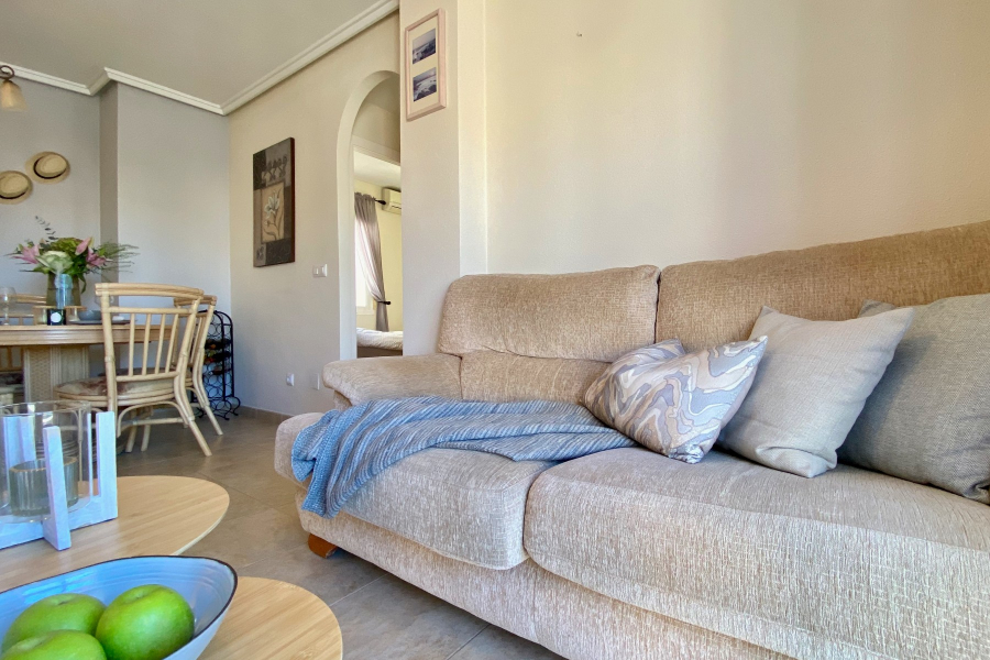 Resale - Apartamento/Bungalow - Torrevieja  - Aguas Nuevas