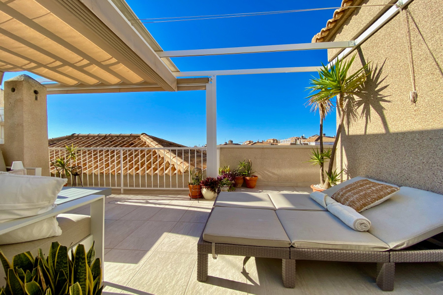 Resale - Apartamento/Bungalow - Torrevieja  - Aguas Nuevas