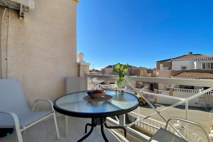 Resale - Apartamento/Bungalow - Torrevieja  - Aguas Nuevas