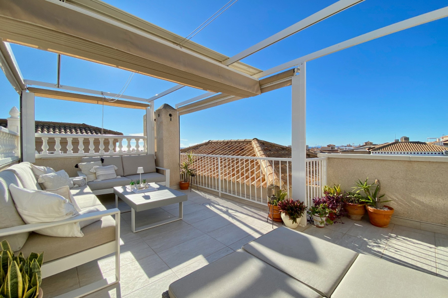 Resale - Apartamento/Bungalow - Torrevieja  - Aguas Nuevas